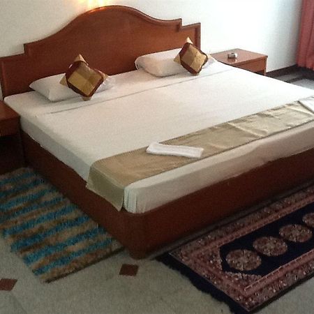 Hotel Kanishka Phg Bengaluru Kültér fotó