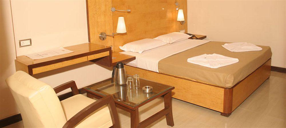 Hotel Kanishka Phg Bengaluru Kültér fotó